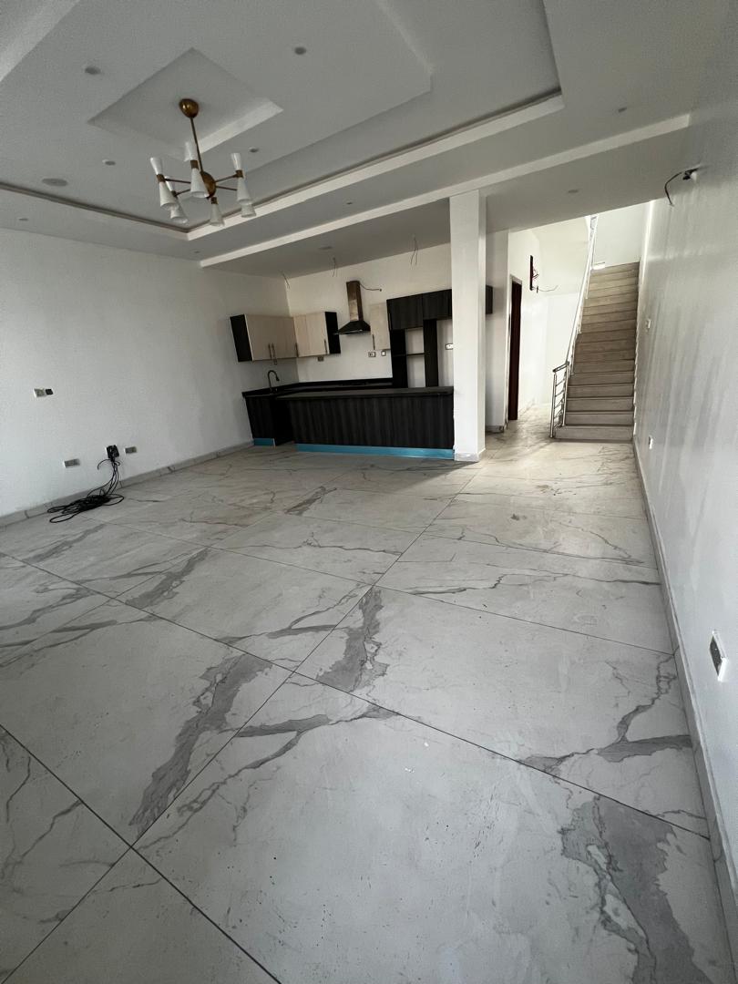 Salem, Ikate, Lekki